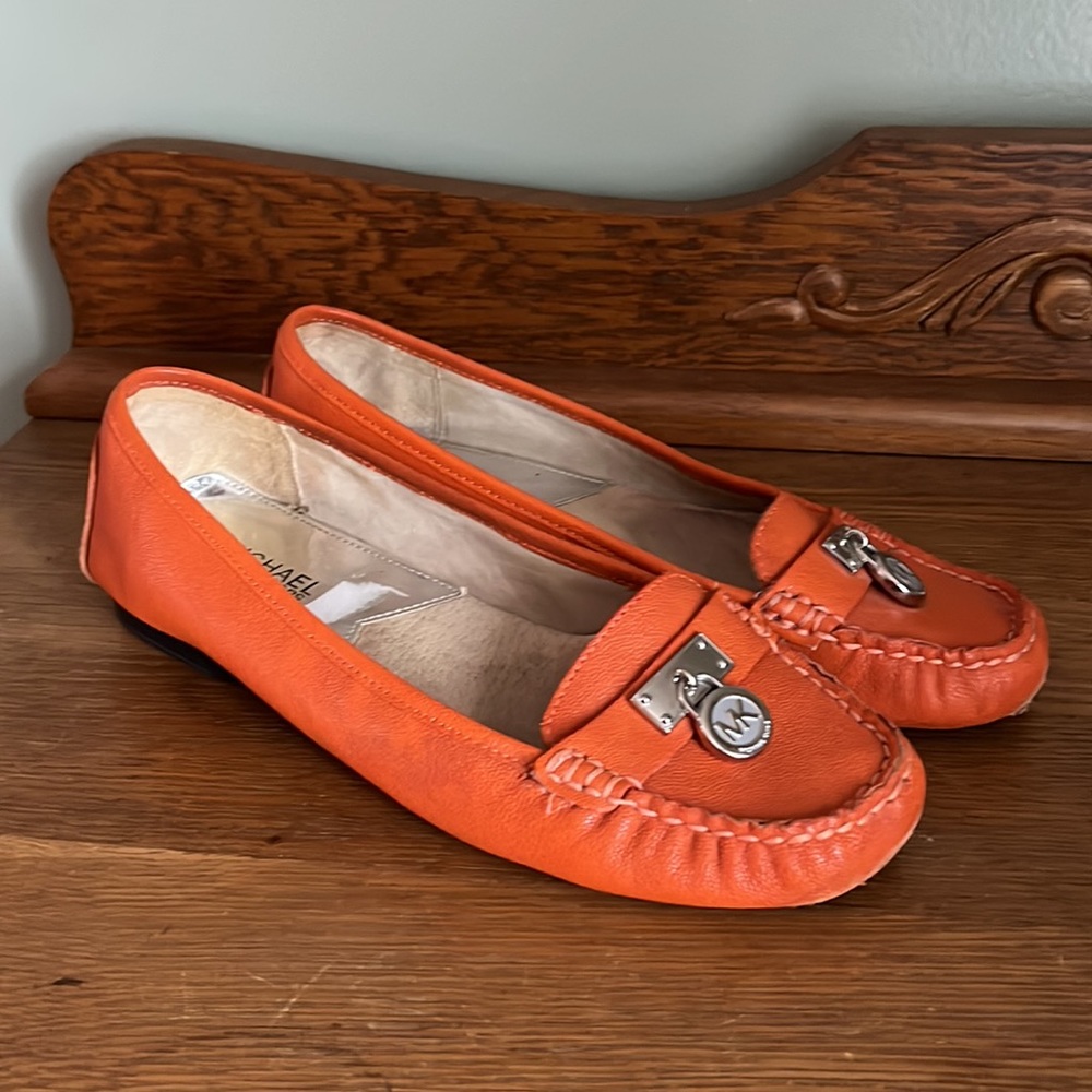 Michael Kors slip on leather shoes - Picture 2 of 9